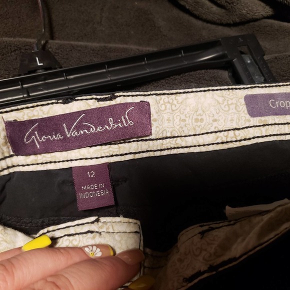 Gloria Vanderbilt black pants size 12 - Picture 3 of 3